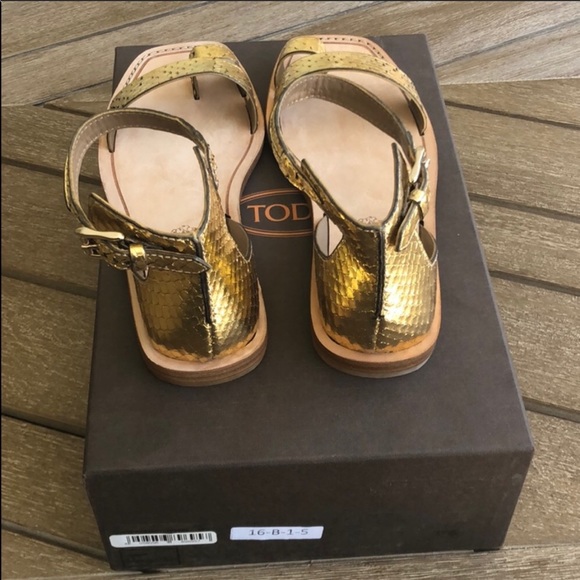 Tod's Snakeskin Ankle Strap Flat Sandals Gold 6.5 - Picture 7 of 8